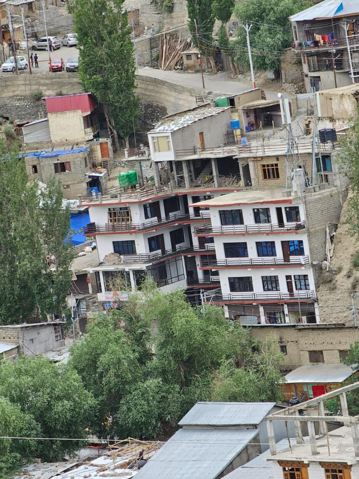 Hotel Afzal And Restaurant Kargil Ngoại thất bức ảnh